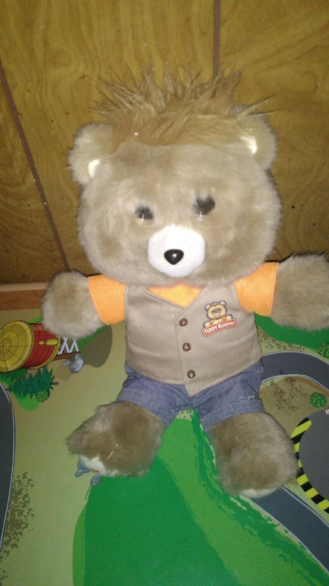 Teddy ruxpin