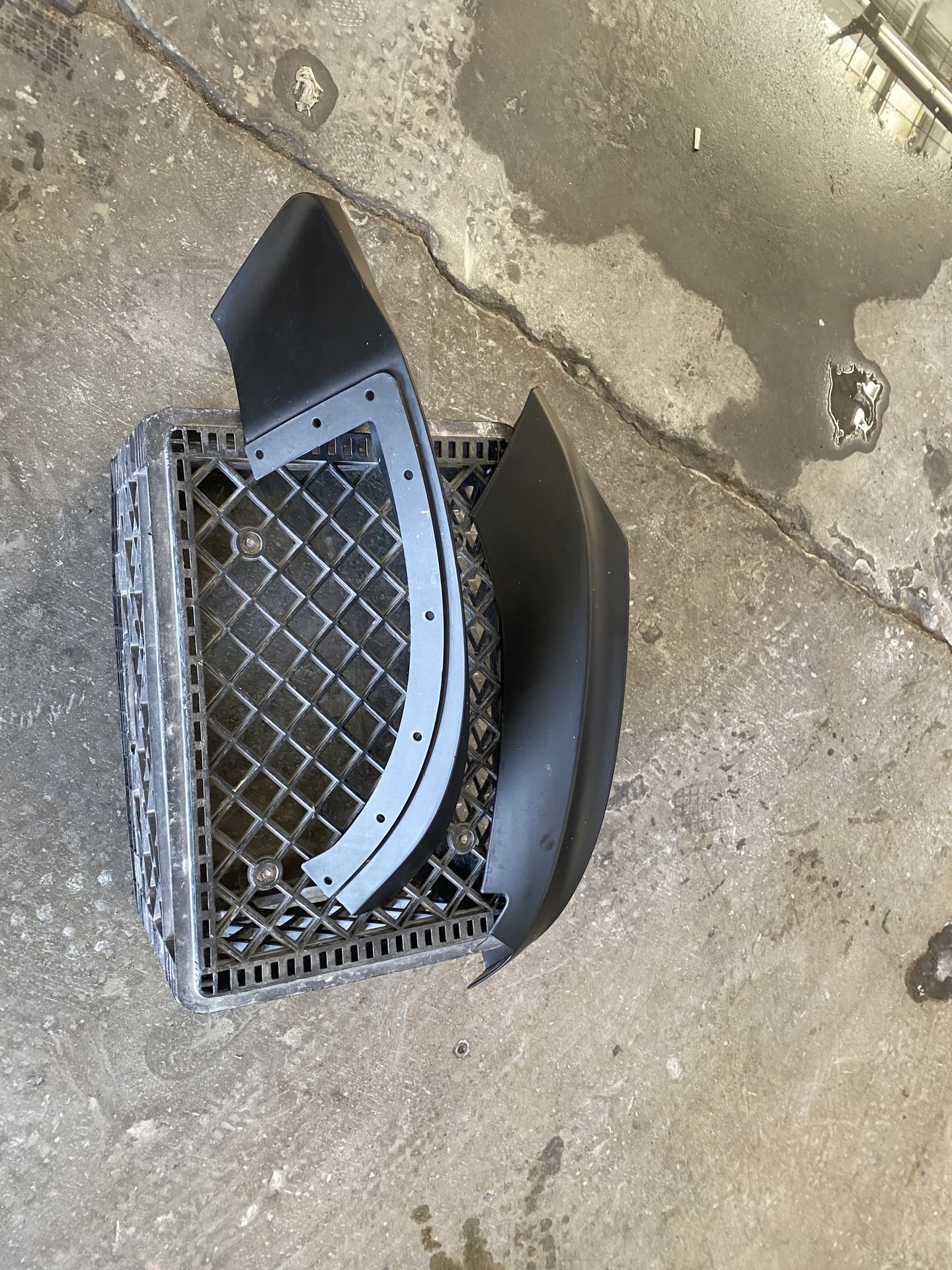 2015-2019 BMW M3 Front Bumper Lower Lip