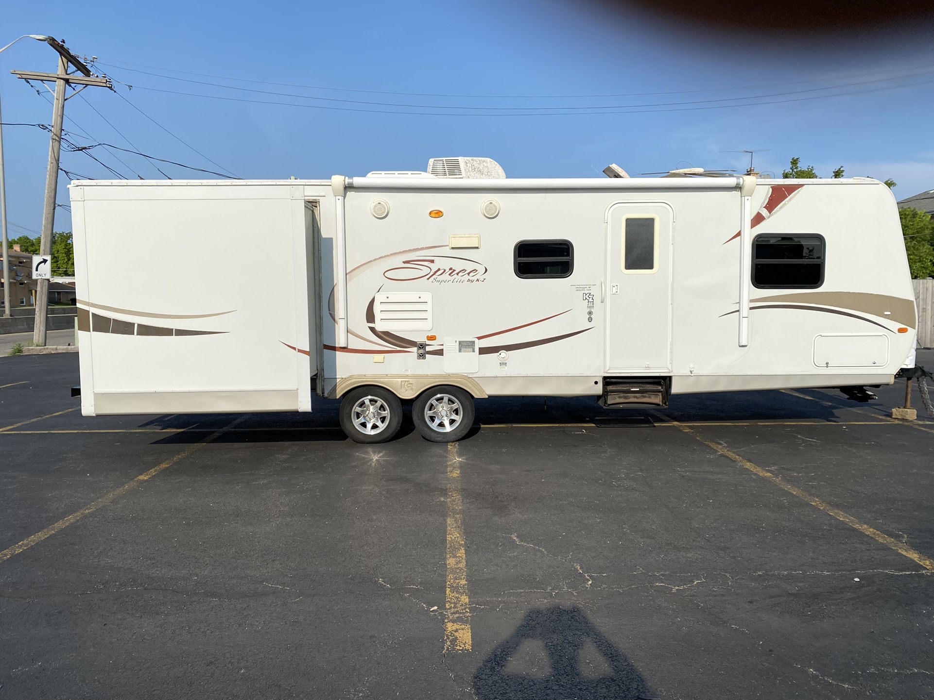 Spree by k-Z 33FT for Sale in Skokie, IL - OfferUp