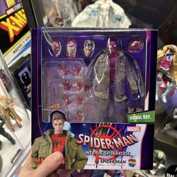 Mafex Peter B Parker