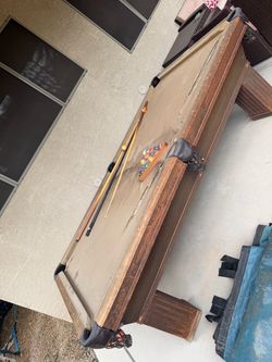 Pool table