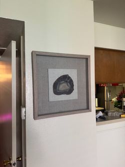 2 pictures for wall,