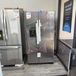 GE - Side By Side Refrigerator With Water And Ice Dispenser In Stainless Steel 