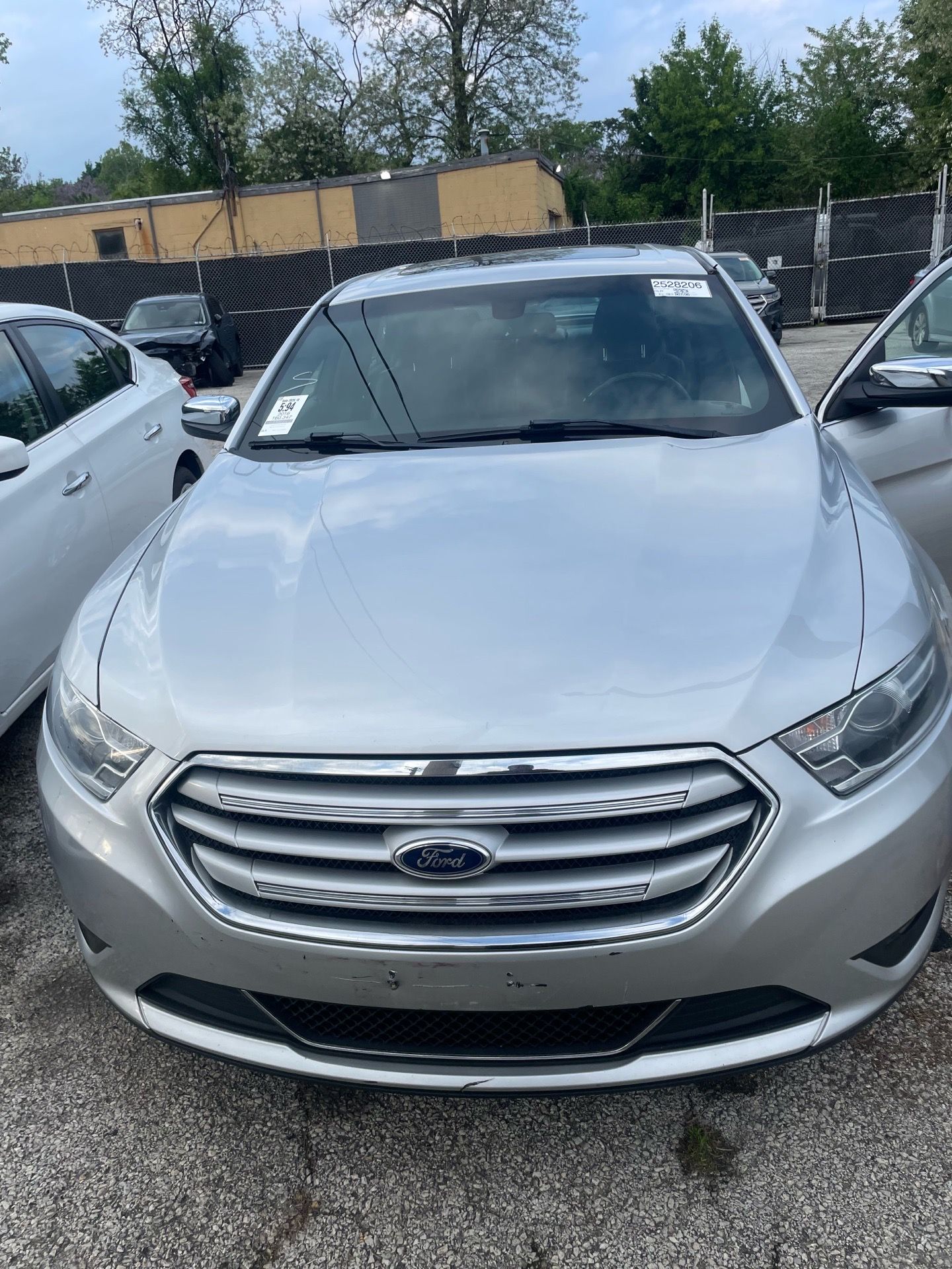 2016 Ford Taurus