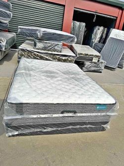 Closing down sale on mattress!! Single, Double,Queen and king mattress !! Quick Delivery!!