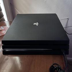 PS4 PRO WITH 4 Controllers 