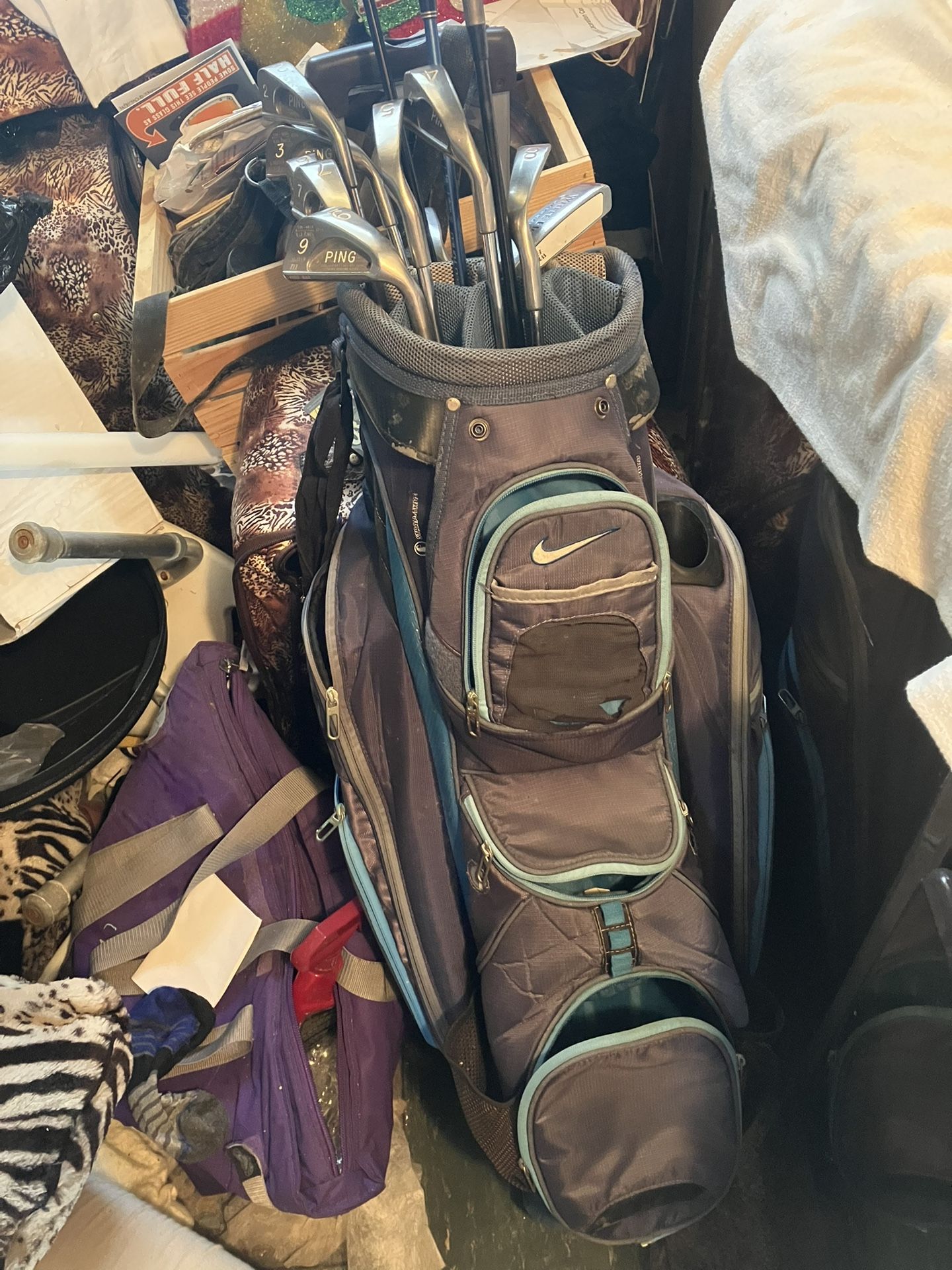 Complete Set of Golf Clubs