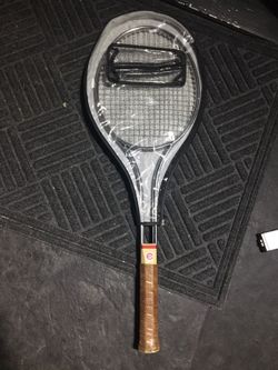 Tennis racket