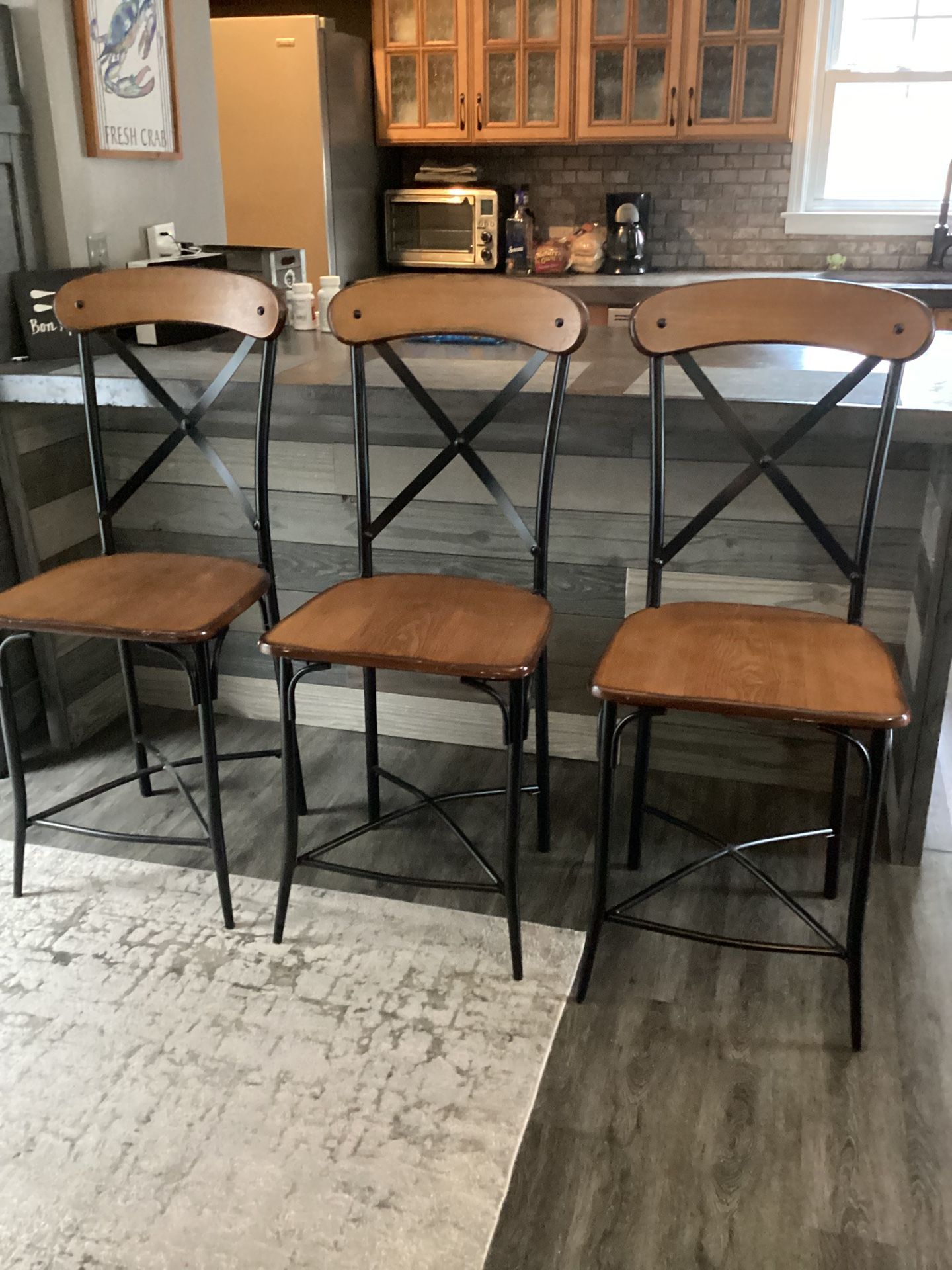 4 Counter Height  24” Seat Height 