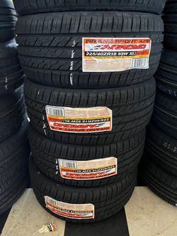 Arroyo Grand Sport A/S 225/40ZR18 92W XL Tires – Set of 4