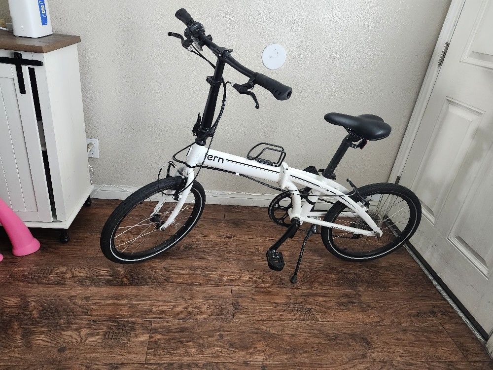 Tern Link C7 folding bike.