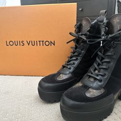 Louis Vuitton Laureate Platform Boot 