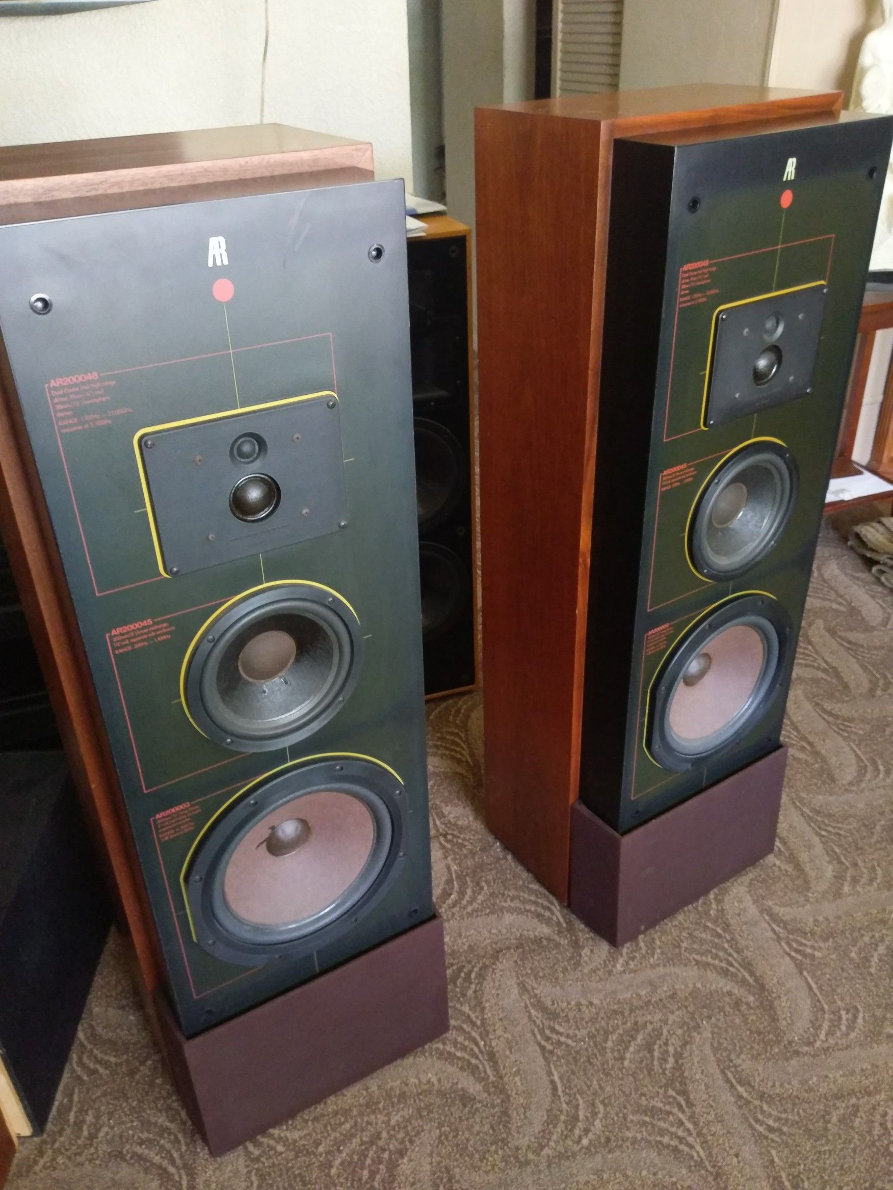 Acoustic research ar9ls speakers. Excellent condition