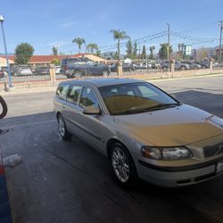 2001 Volvo V70