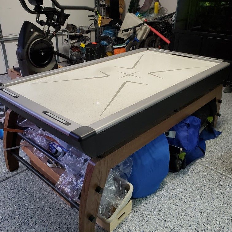 Air Hockey Table 84x44"