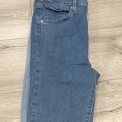 Women’s Levi’s Jeans