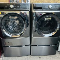 KENMORE WASHER. 5.6Cubic.  And. GAS DRYER 