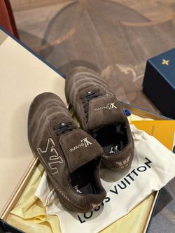 Soccer shoes