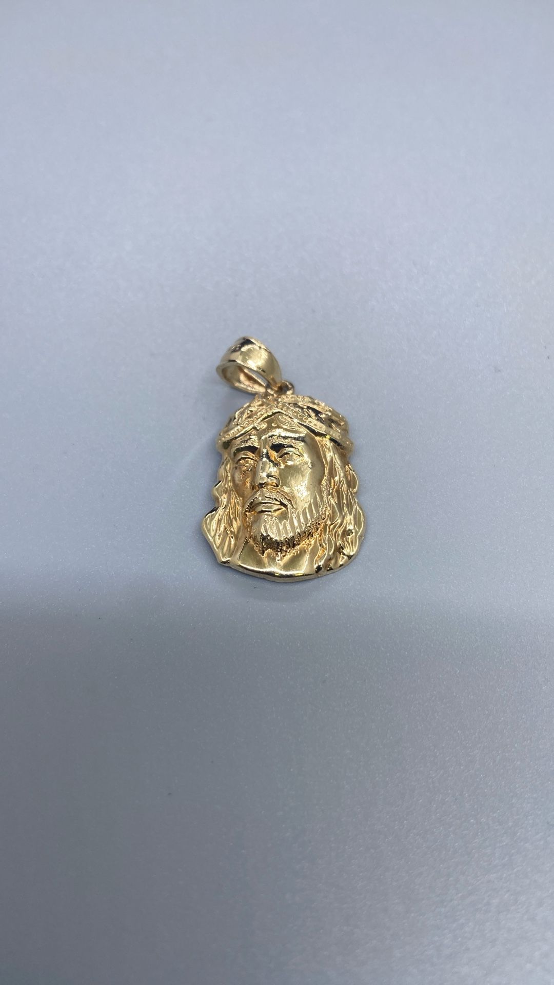 10K Pendant
