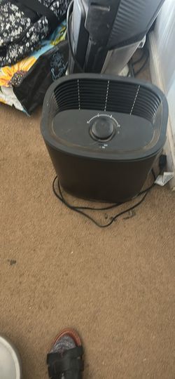 Black Air Purifier with Dial Control