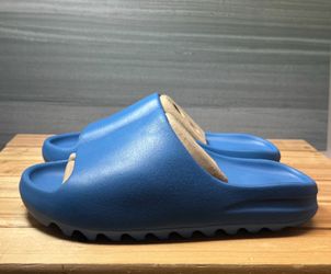 Yeezy YZY YS-01 Blue Slides Brand New Sizes 9-13