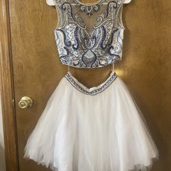 Alyce Paris Homecoming Dress Size 2 Blue And White 