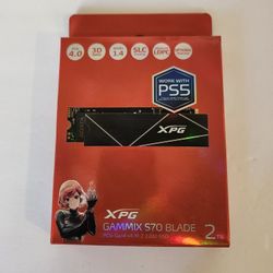 Ps5 Or PC 2TB  Adata XPG GAMMIX S70 BLADE - PCIe Gen4  (SSD) - Up to 7400/6800 MB/s Read/Write Heatsink - Gamers, Creators & PC Builders  New&Sealed  