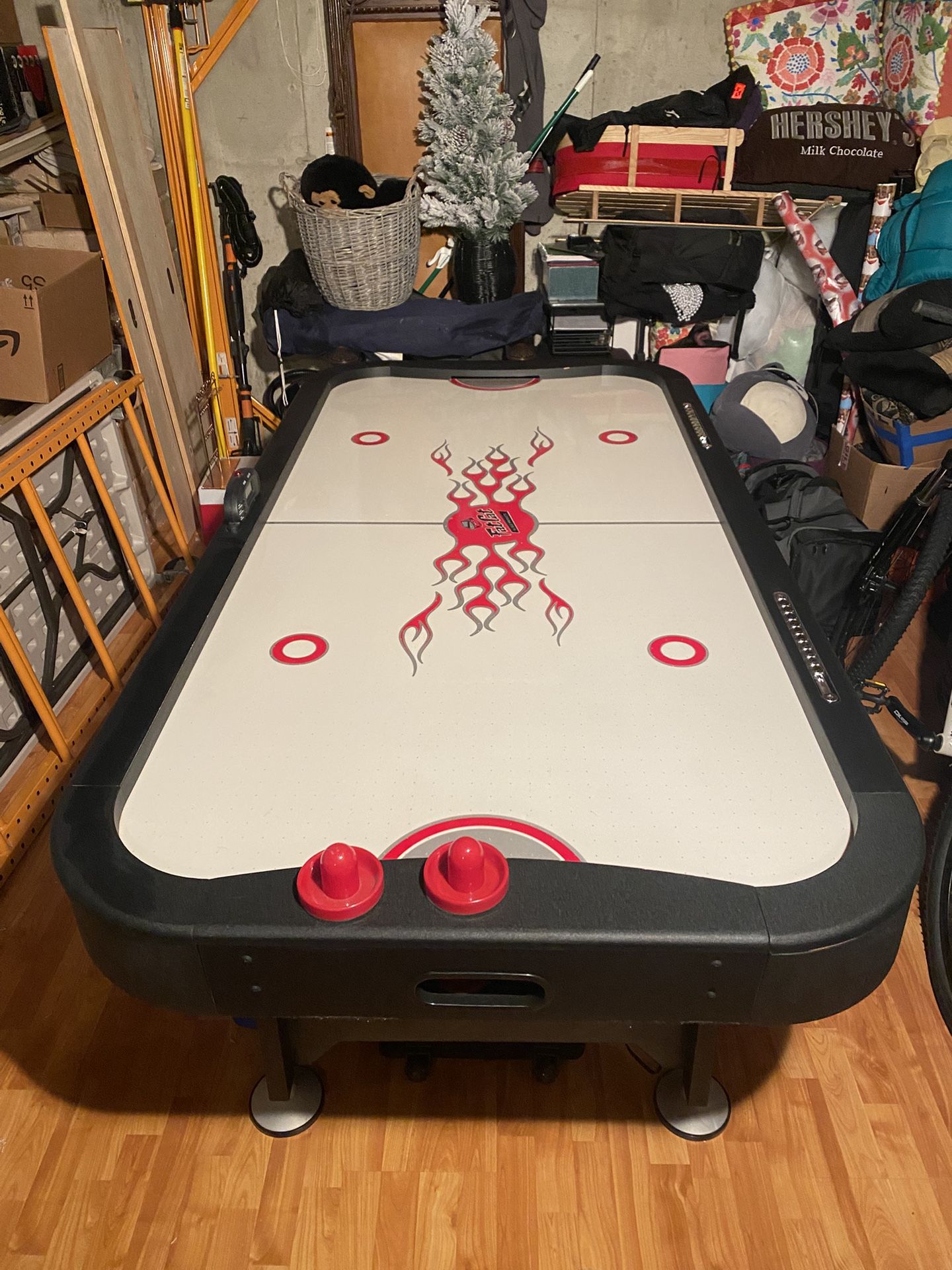 FAT CAT STORM MMXI 7' AIR HOCKEY TABLE