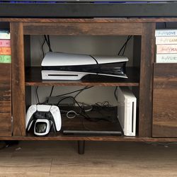 Entertainment center