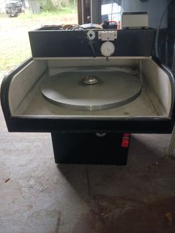 Clipper blade sharpening machine