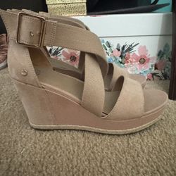 UGGS Wedges 
