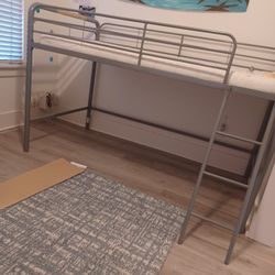 Bunk/Loft Bed for Kid