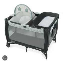 Graco Pack 'n Play with Bassinet and Changer