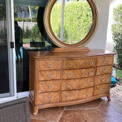 Chess / Dresser Draw