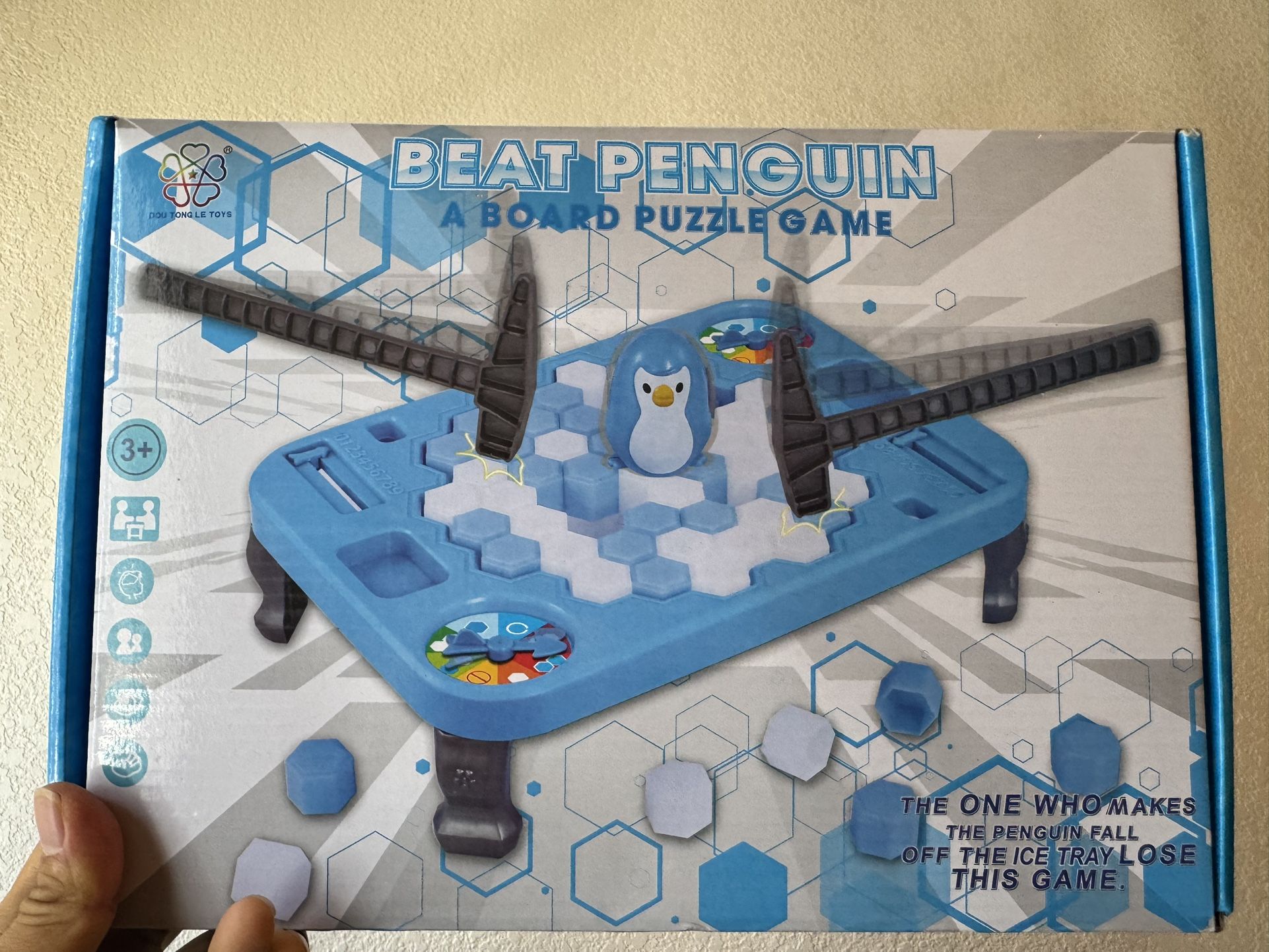 Beat penguin - A Board Puzzle Game