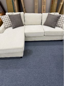 Stunning New Sofas only @ FURNITURE LOVE ❤️ Same Day Delivery 🚚