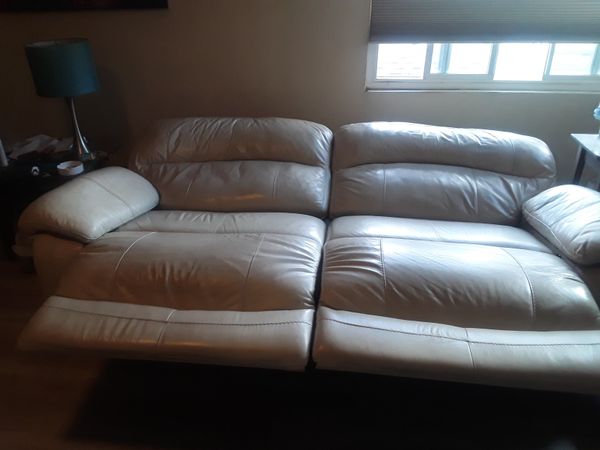 New And Used Couch For Sale In Los Angeles Ca Offerup