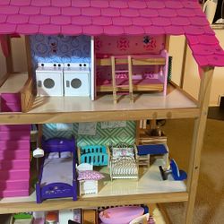 Kid Kraft Dollhouse 