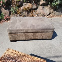 Storage Ottoman