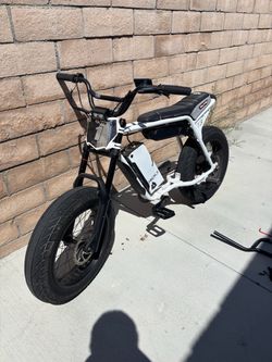 super 73 Chi and Bac
