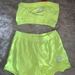 Nike Sets $35