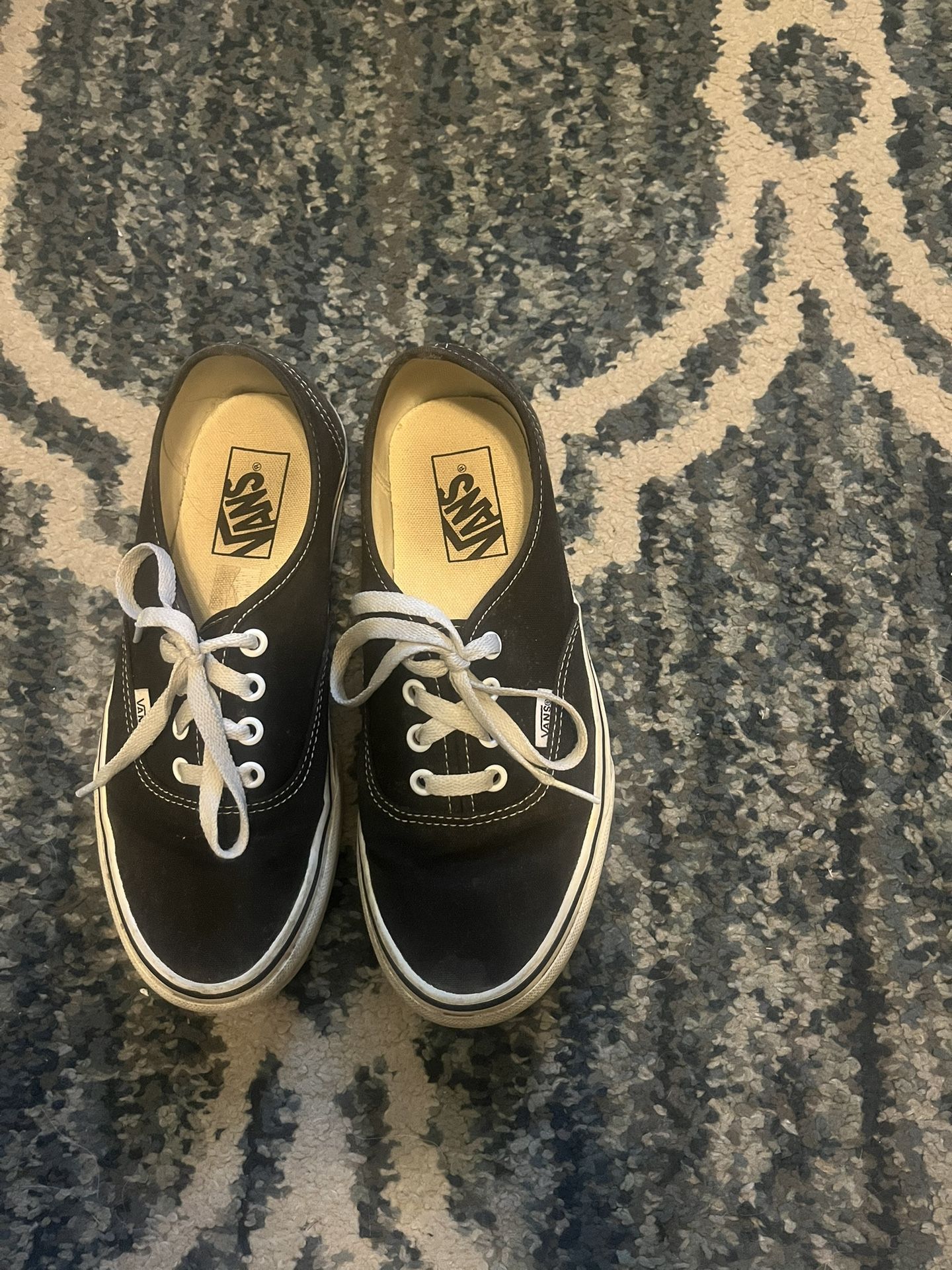Black Vans authentic