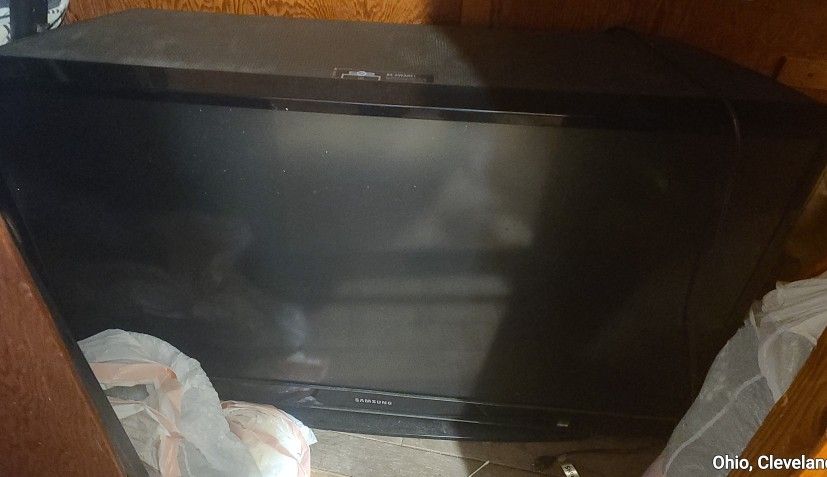 Flat Screen Tube TV