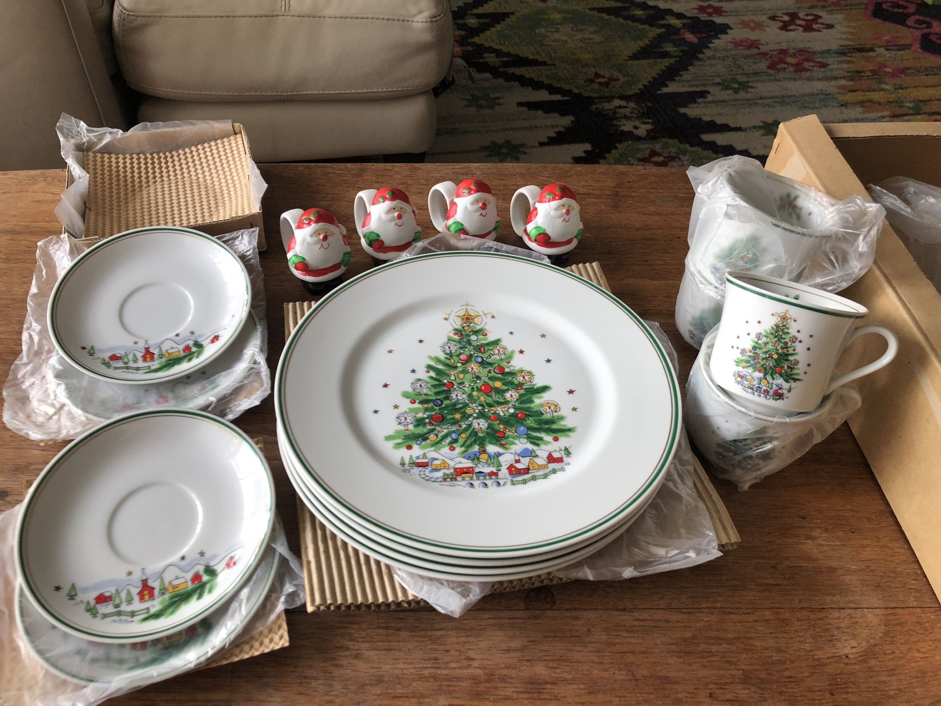 Christmas China For 4 People