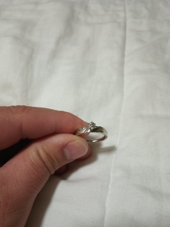 Size 7 Silver Ring 