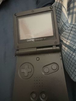 Nintendo Game Boy Advance SP
