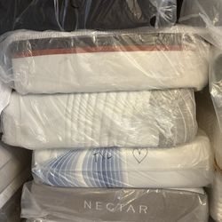 Twin Xl 38 By 80 Memory Foam mattresses $100 Each 