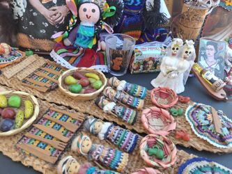 Frida Kahlo, Sugar Skulls, Day of the Dead & Latin crafts