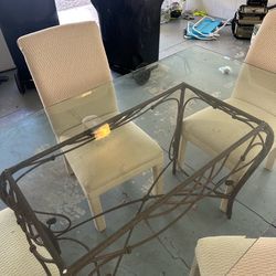 6x4 Big Glass table with 4 chairs