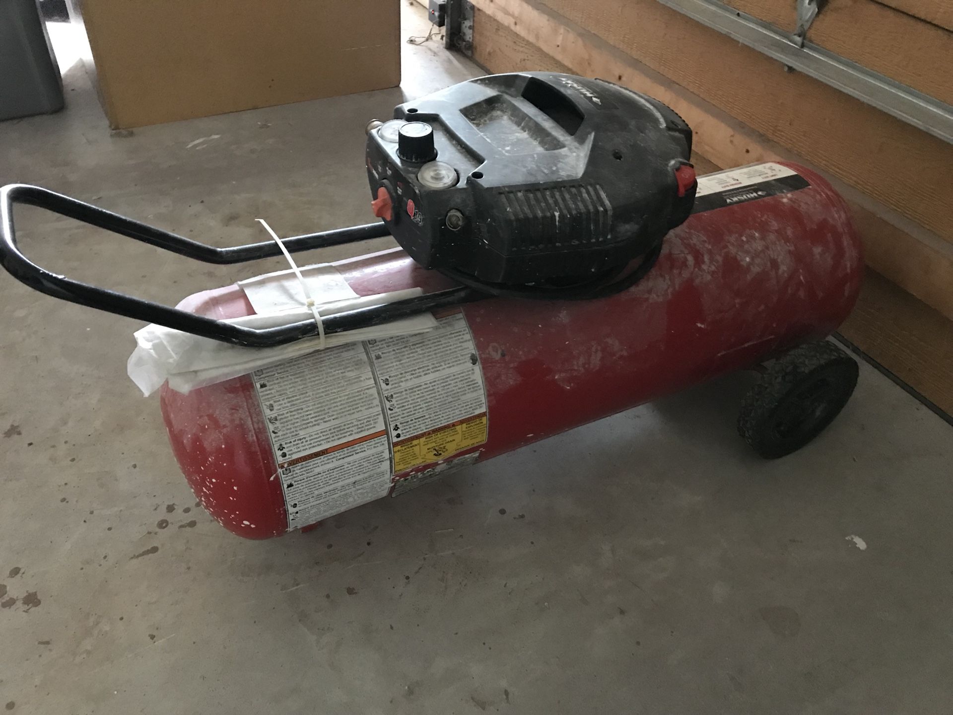 Husky q19 air sale compressor